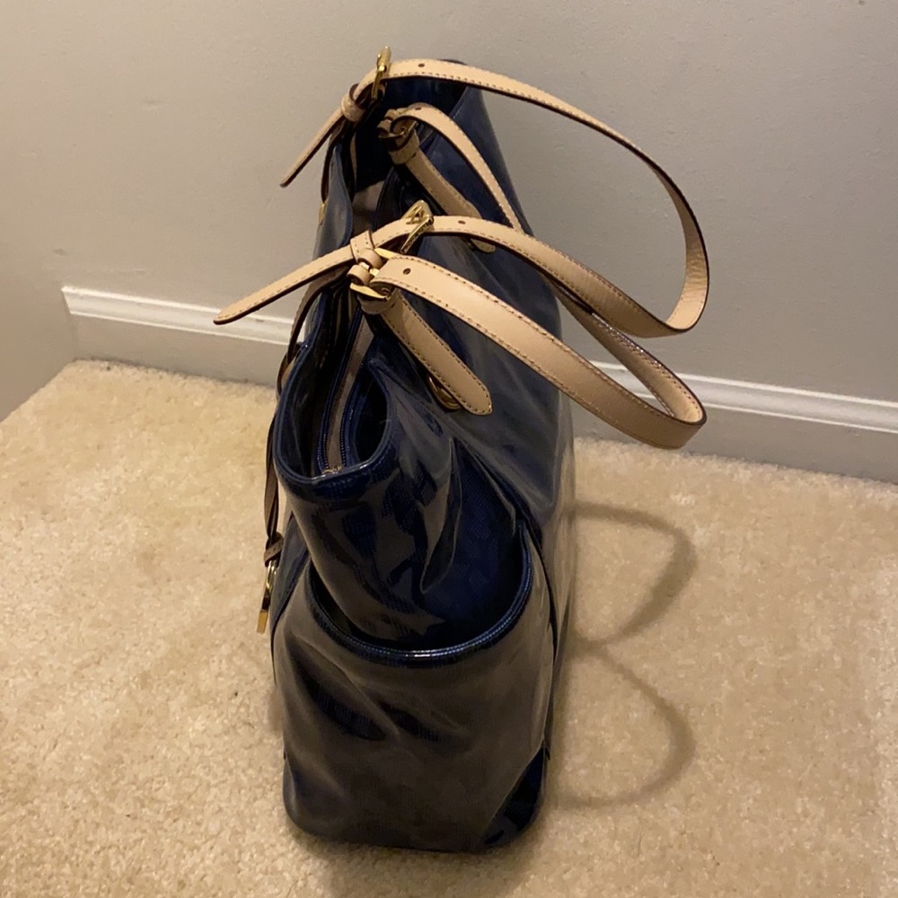 Michael Kors Blue Signature handbag - Picture 3 of 5